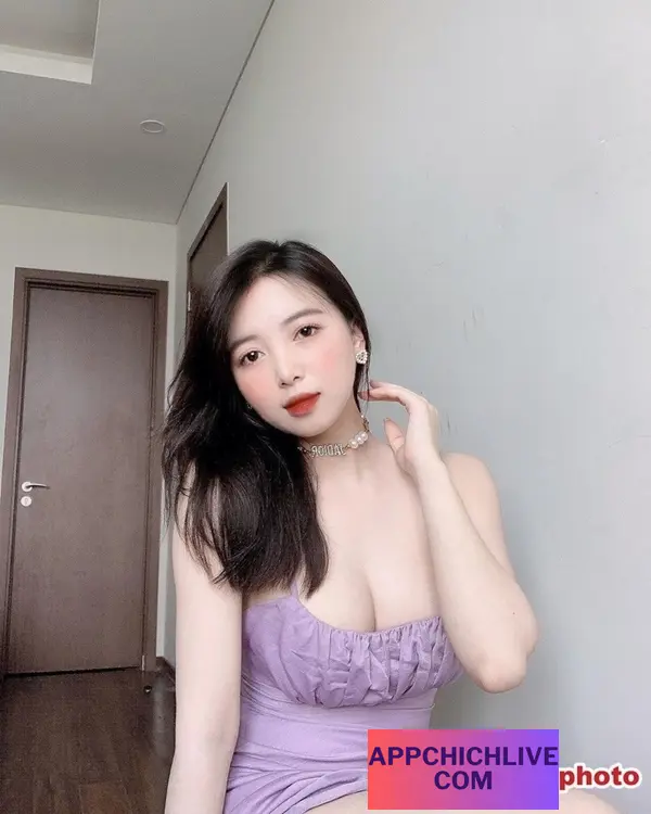 Hotgirl 2k Trang Phạm Nabi Khoe Vòng 1 Hình 7