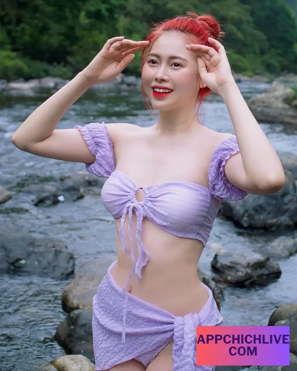 Việt Phương Thoa Khoe Dáng Khi Mặc Bikini Hình 3